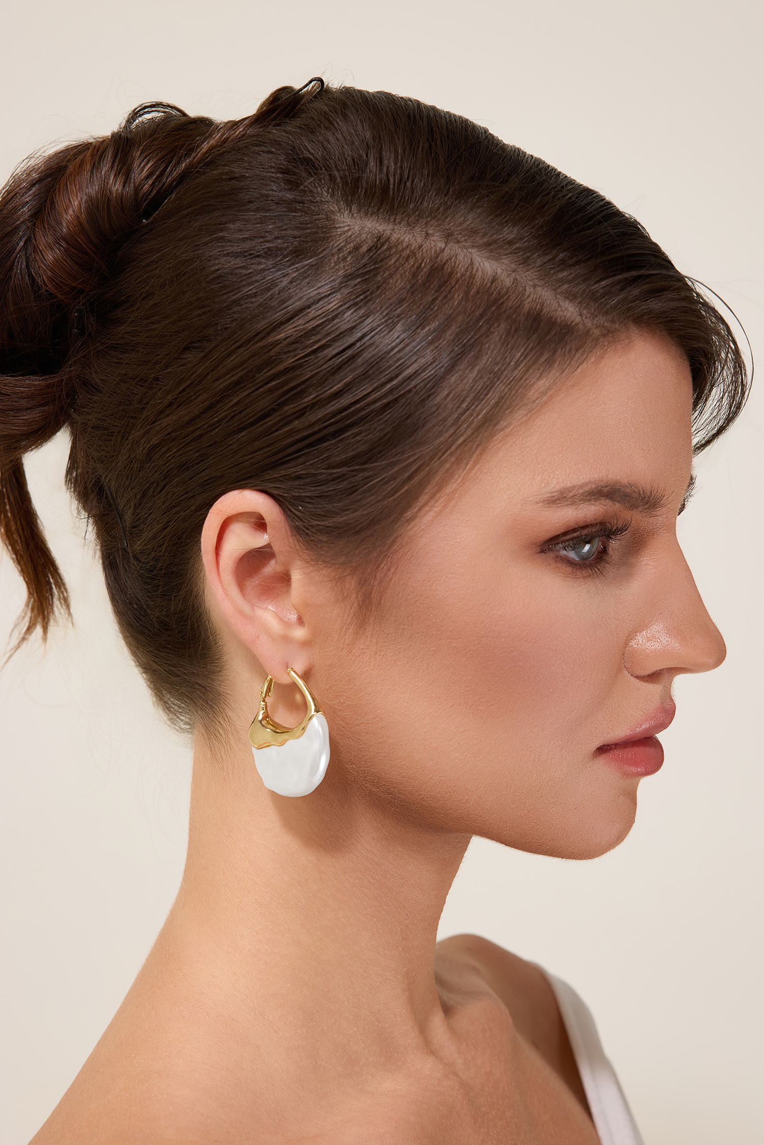 Inlaid Faux Pearl Irregular Shape Earrings