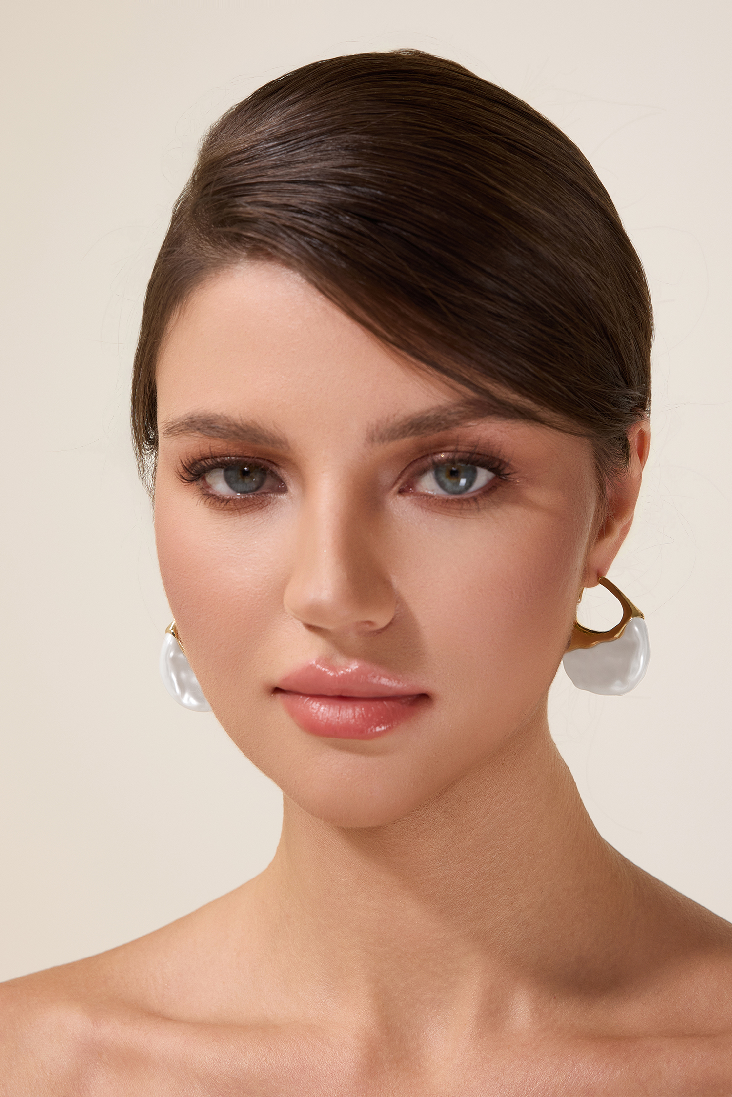 Inlaid Faux Pearl Irregular Shape Earrings